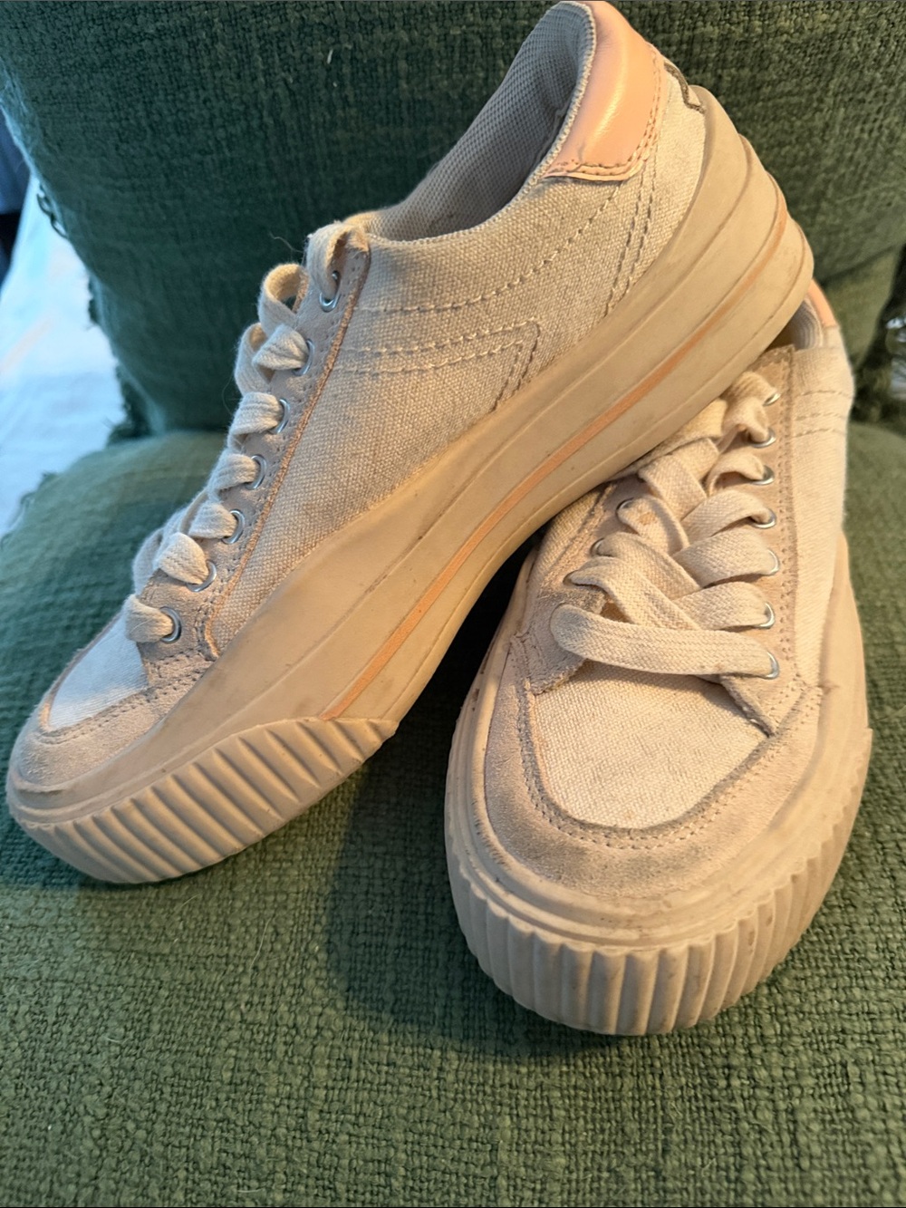Casual Canvas Lace-Up Sneakers in Beige
